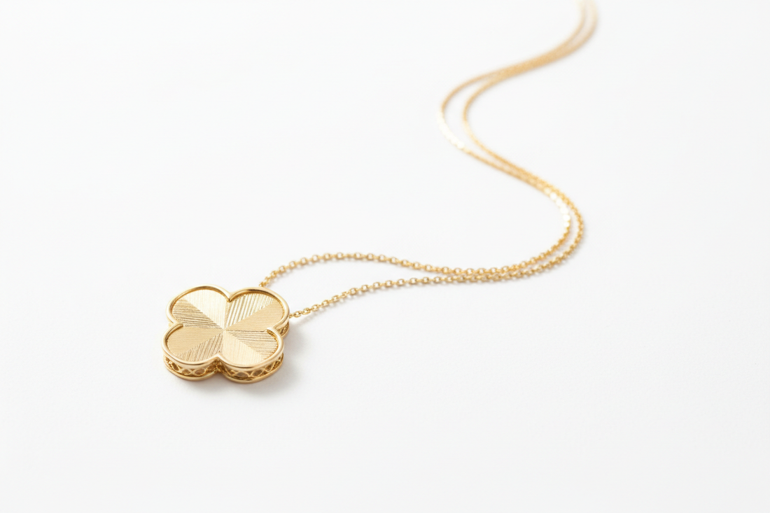 gold clover necklace